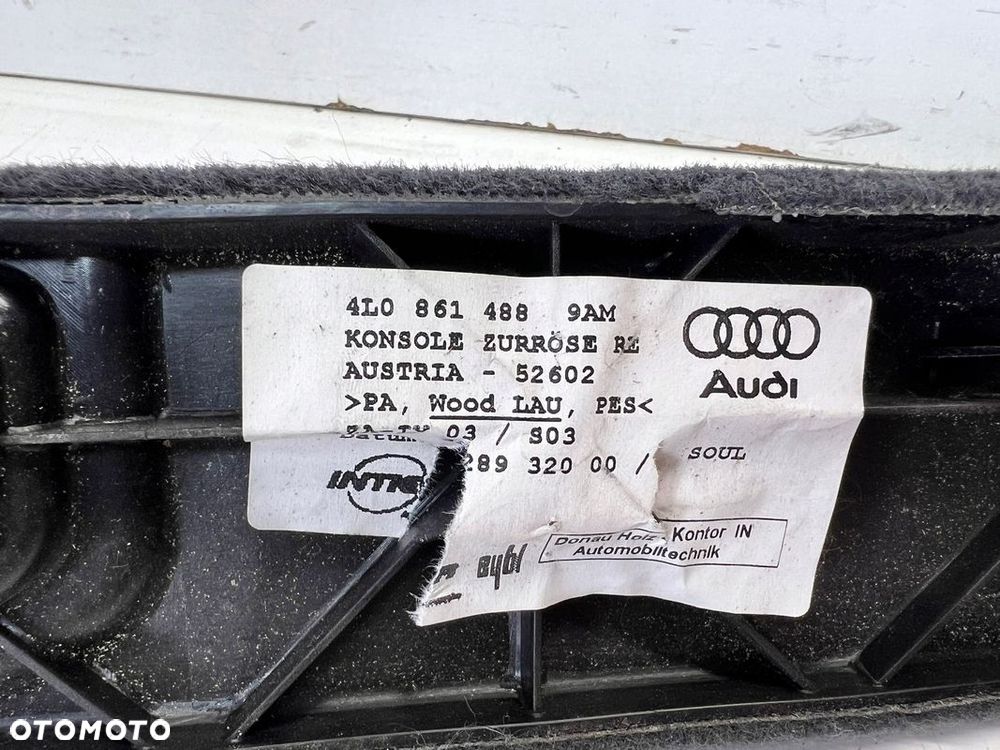 LISTWA BAGAŻNIKA LEWA AUDI Q7 4L 4L0861488 - 9