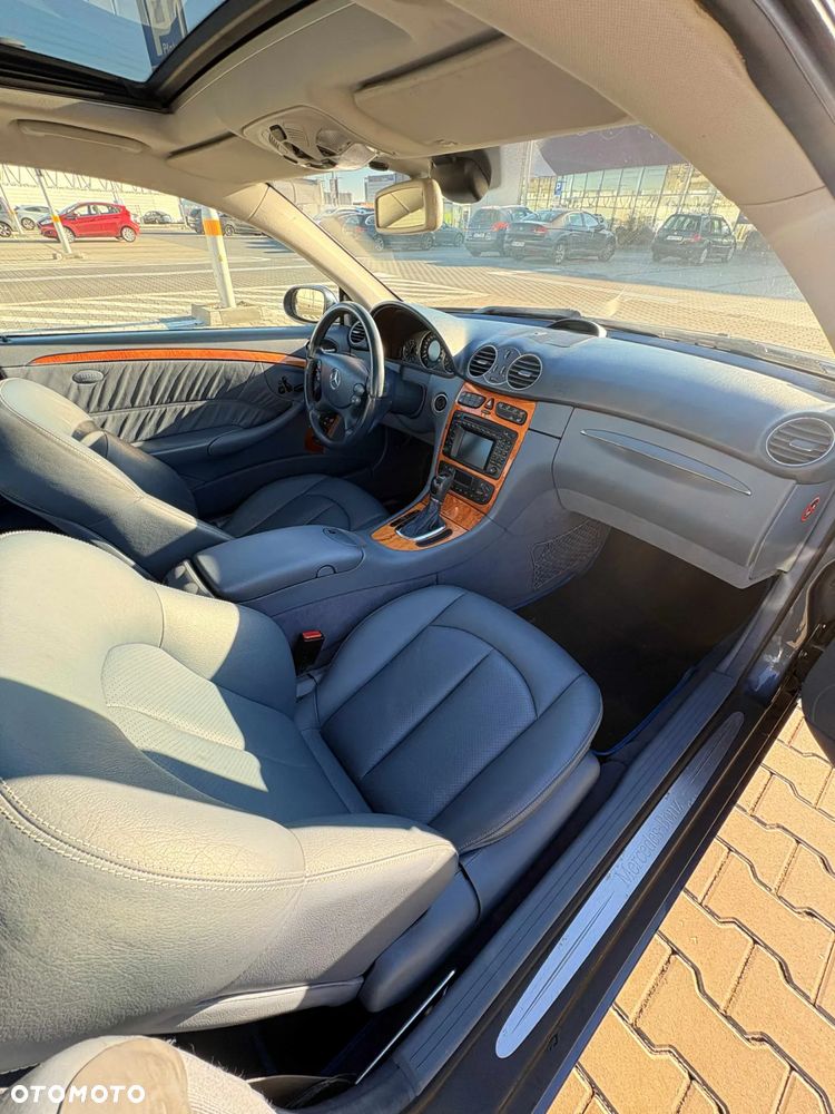 Mercedes-Benz CLK - 14