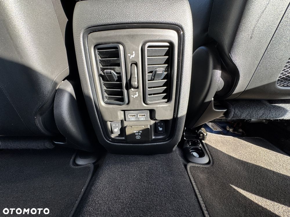 Dodge Durango 6.4 SRT - 20