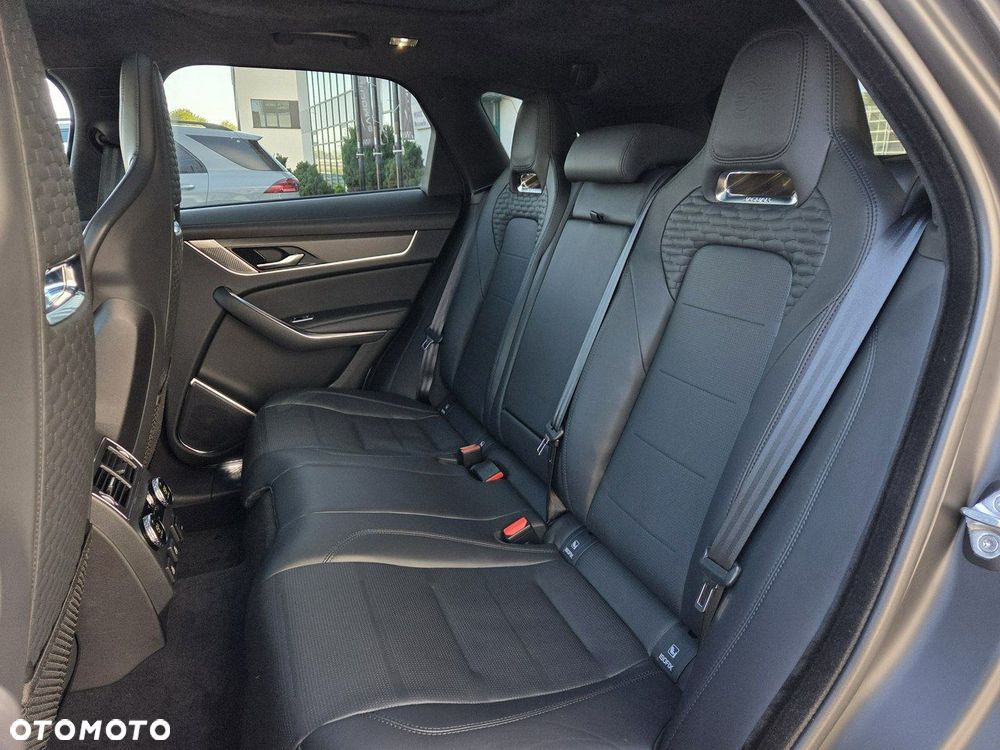 Jaguar F-Pace - 21
