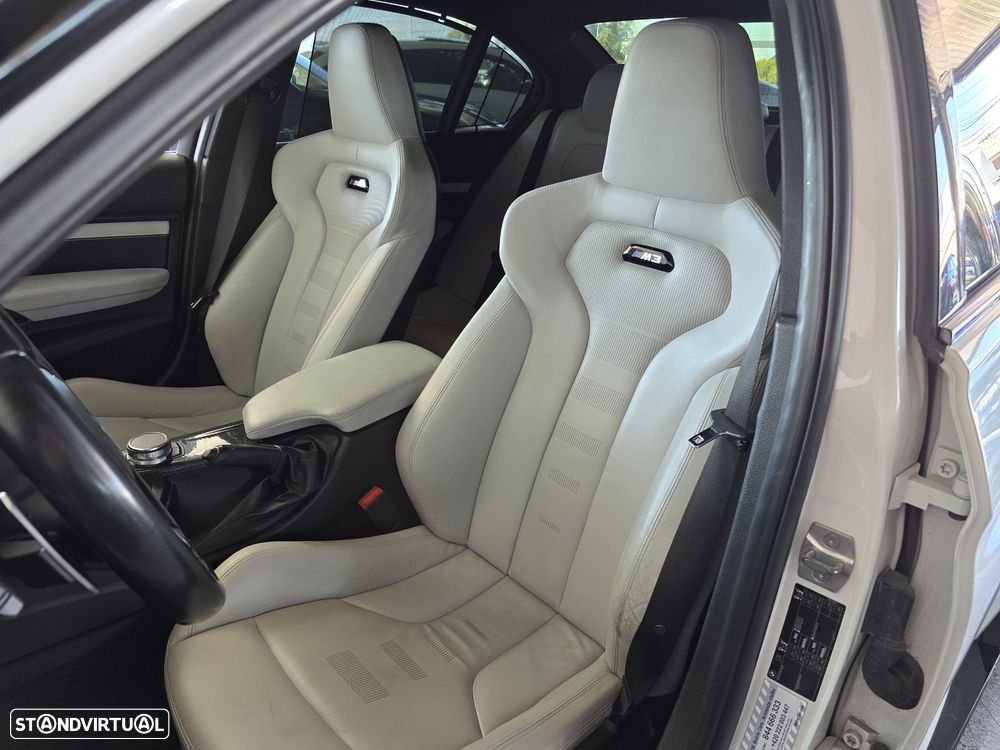 BMW M3 Auto — fotografia 10