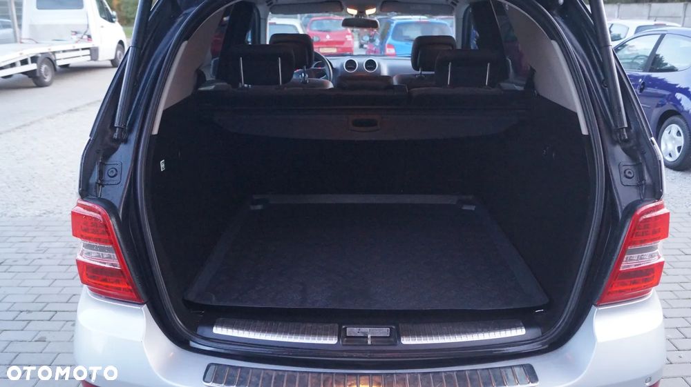 Mercedes-Benz ML 320 CDI 4Matic 7G-TRONIC DPF Edition 10 - 14