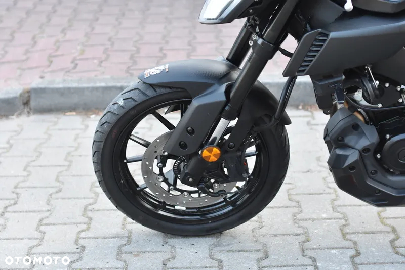 Yamaha MT - 22