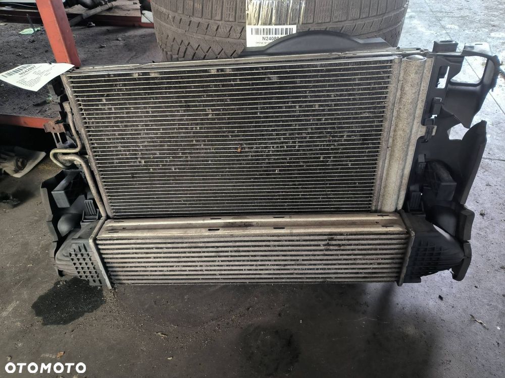 PAS PRZEDNI CHŁODNICE VOLVO S80 II - 1