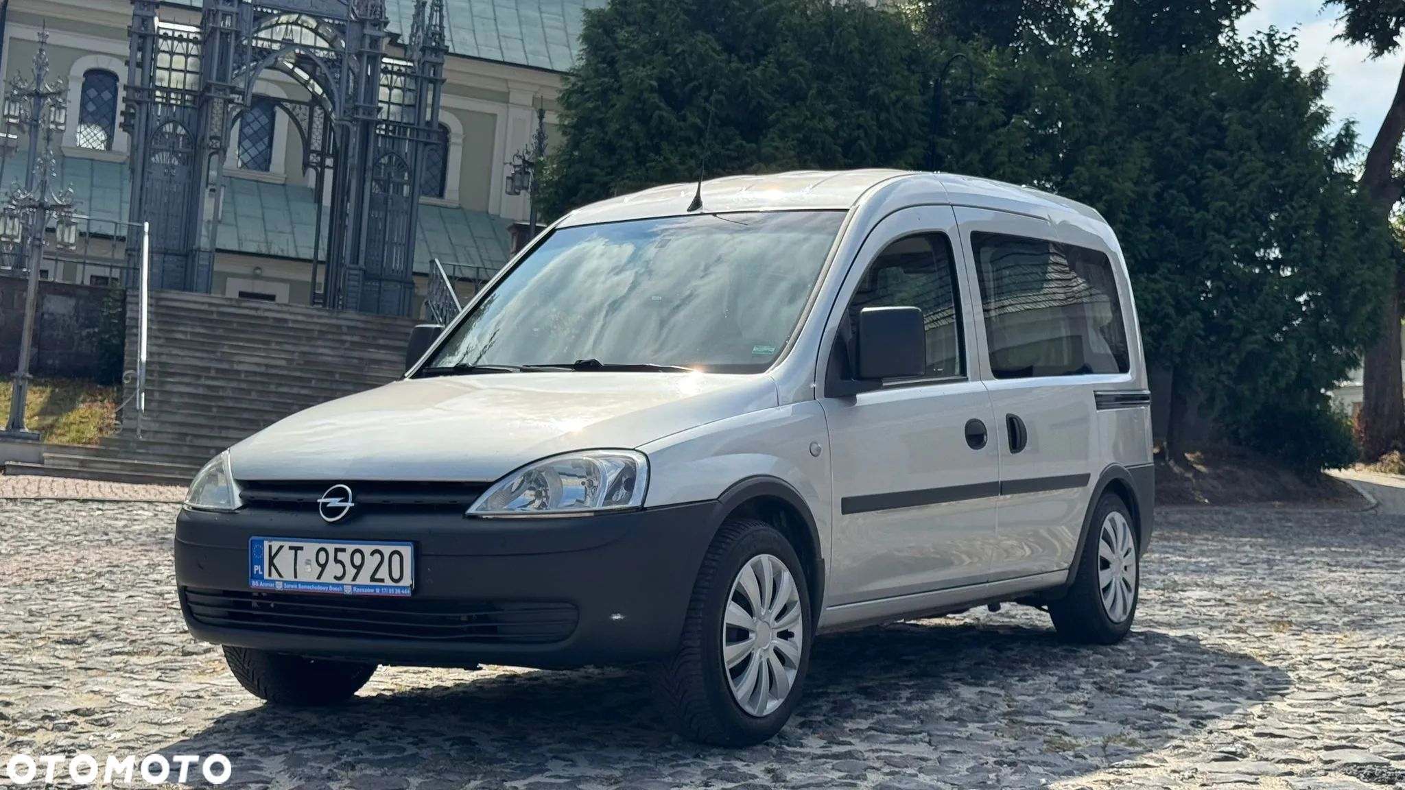 Opel Combo Tour 1.6 CNG Cosmo - 1