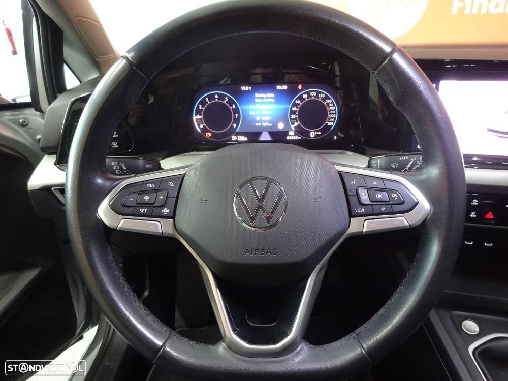 VW Golf 1.0 TSI Life - 13