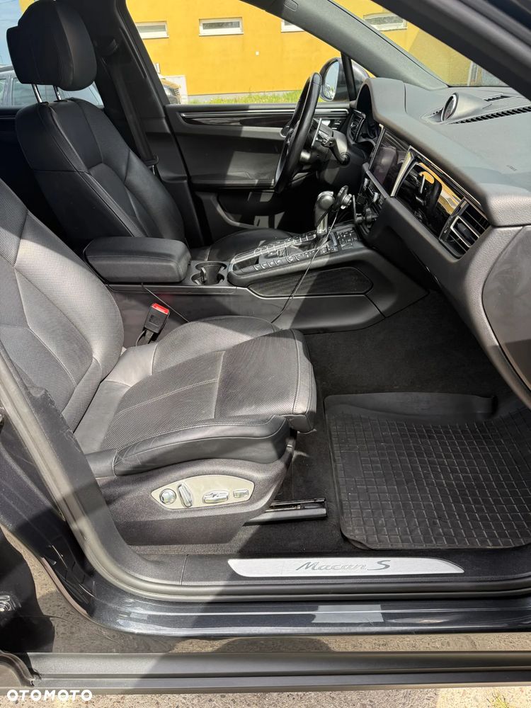 Porsche Macan - 5