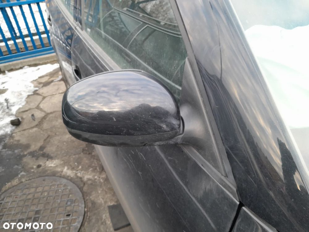 Lusterko zewnętrzne prawe elektryczne SKODA Fabia II 07-14r. 9910 - 2