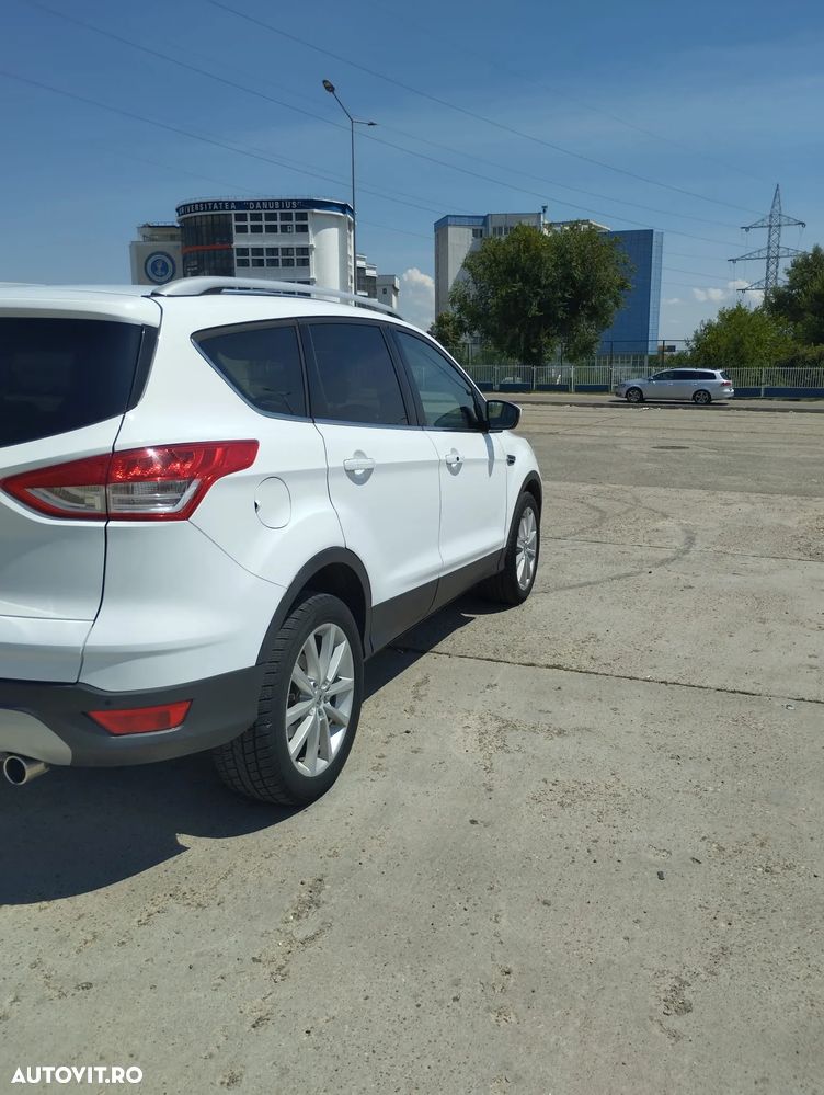 Ford Kuga 2.0 TDCi Powershift 4WD Titanium - 5