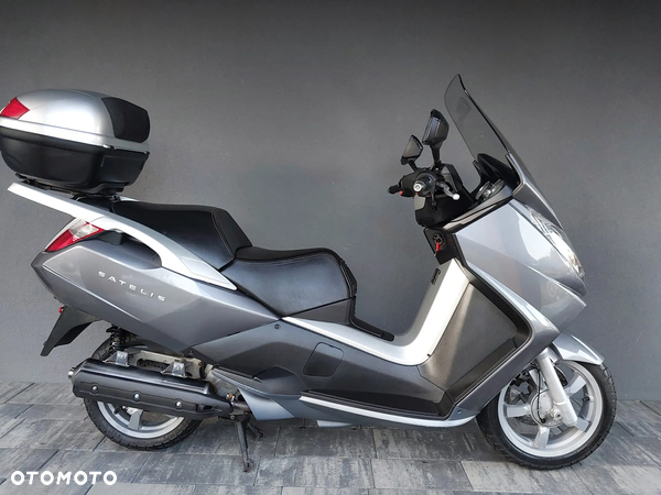 Peugeot Satelis