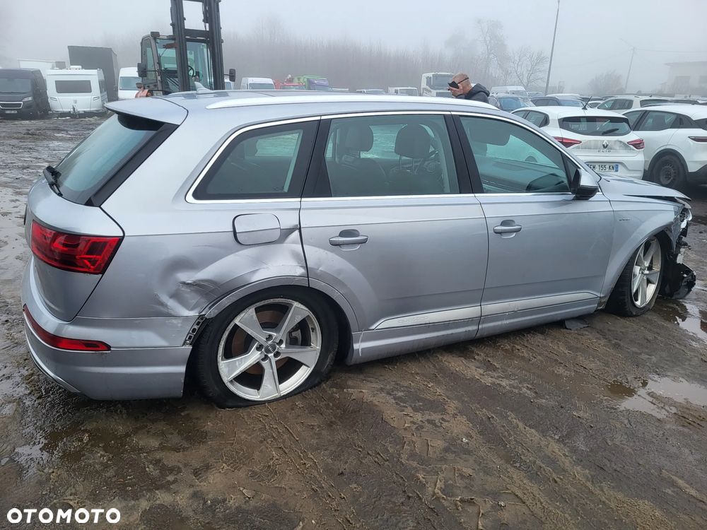 Audi Q7 - 2
