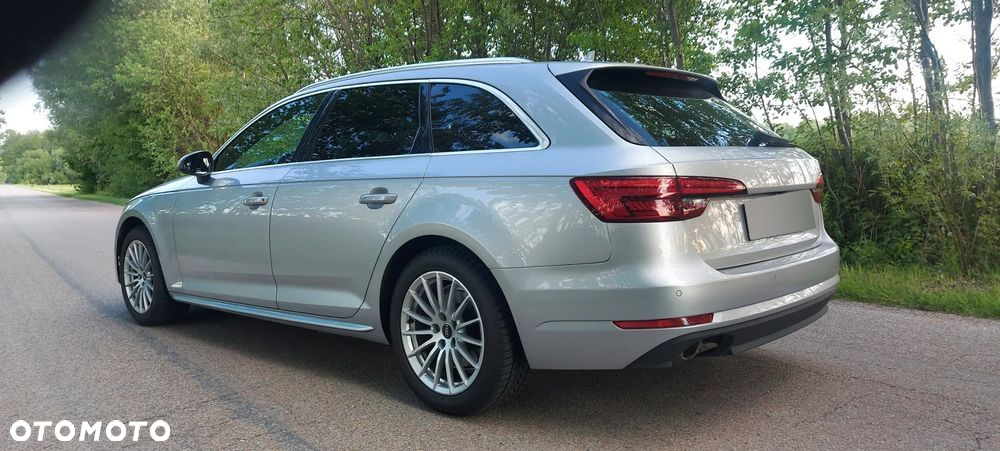 Audi A4 - 4