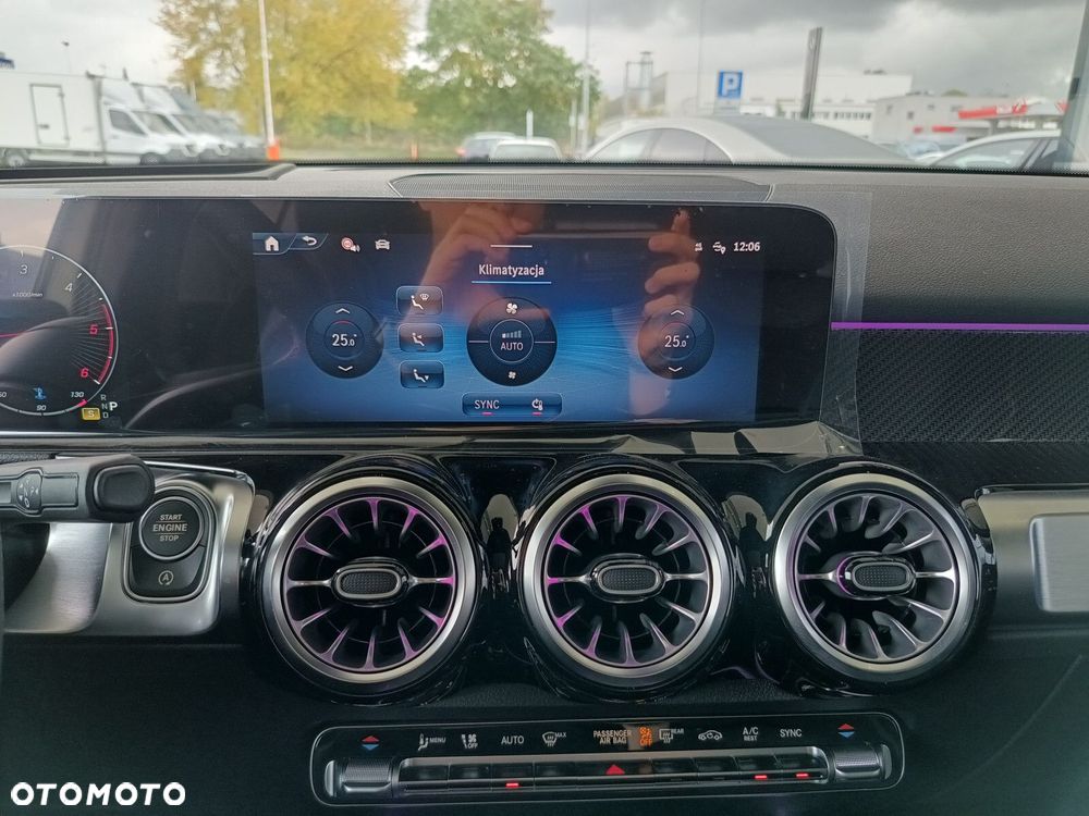 Mercedes-Benz GLB - 20