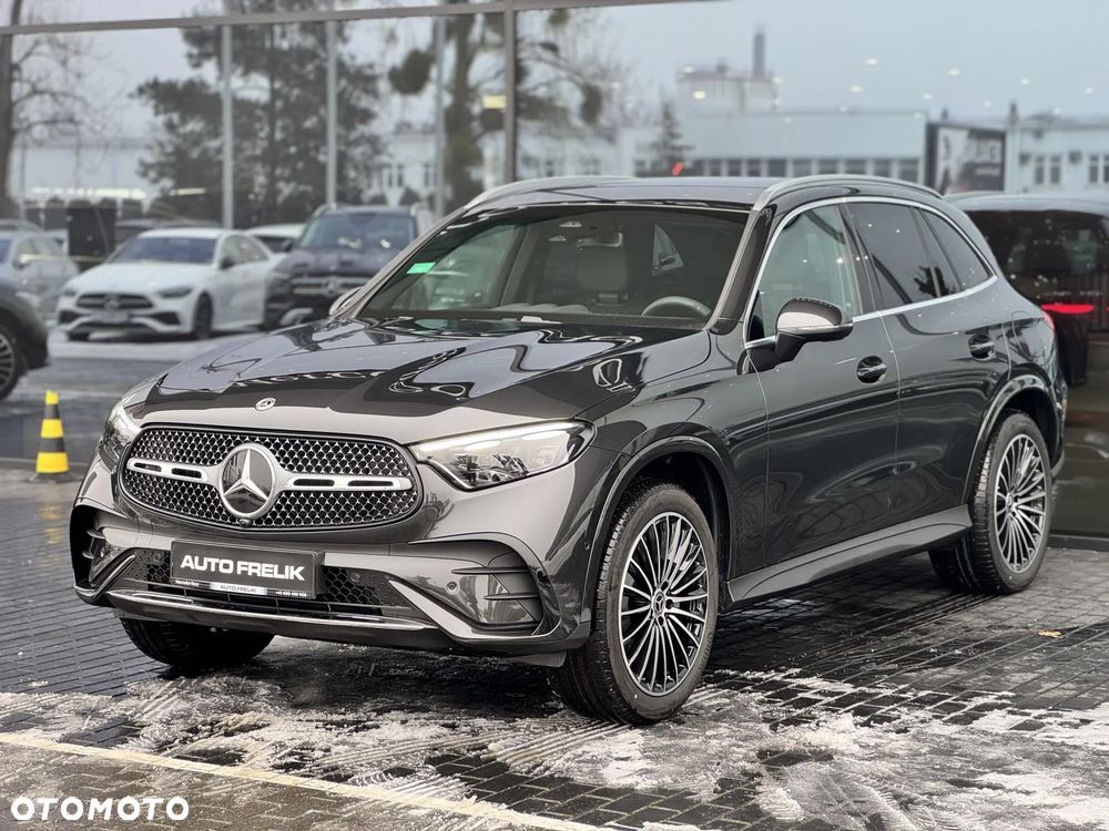 Mercedes-Benz GLC 300 e 4-Matic AMG Line - 4