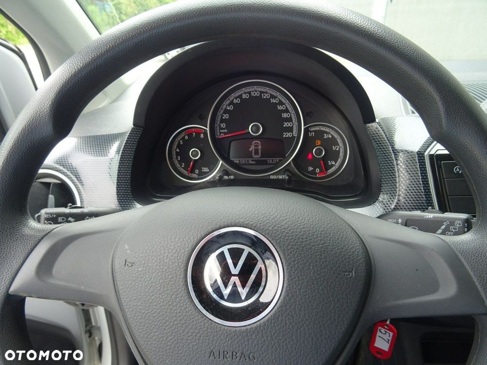 Volkswagen up! 1.0 move - 12