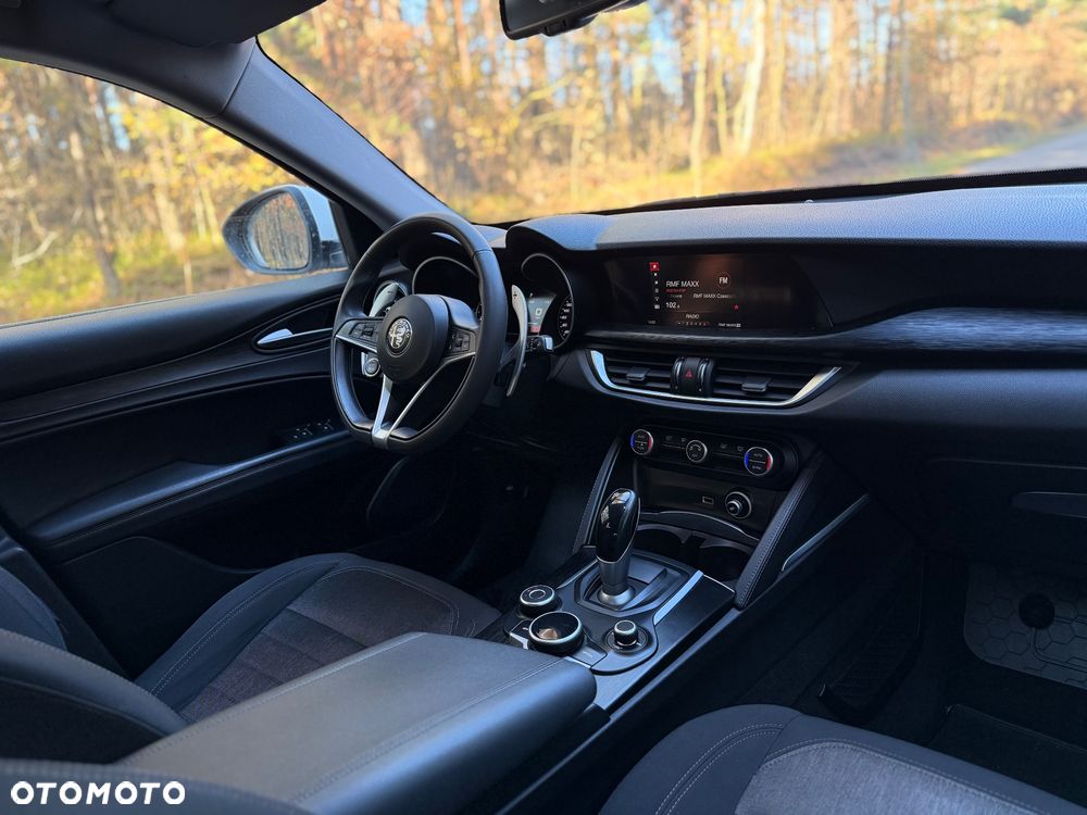 Alfa Romeo Stelvio 2.0 Turbo Q4 - 14