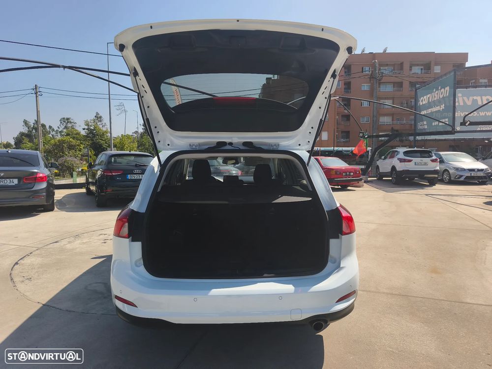 Ford Focus SW - 17