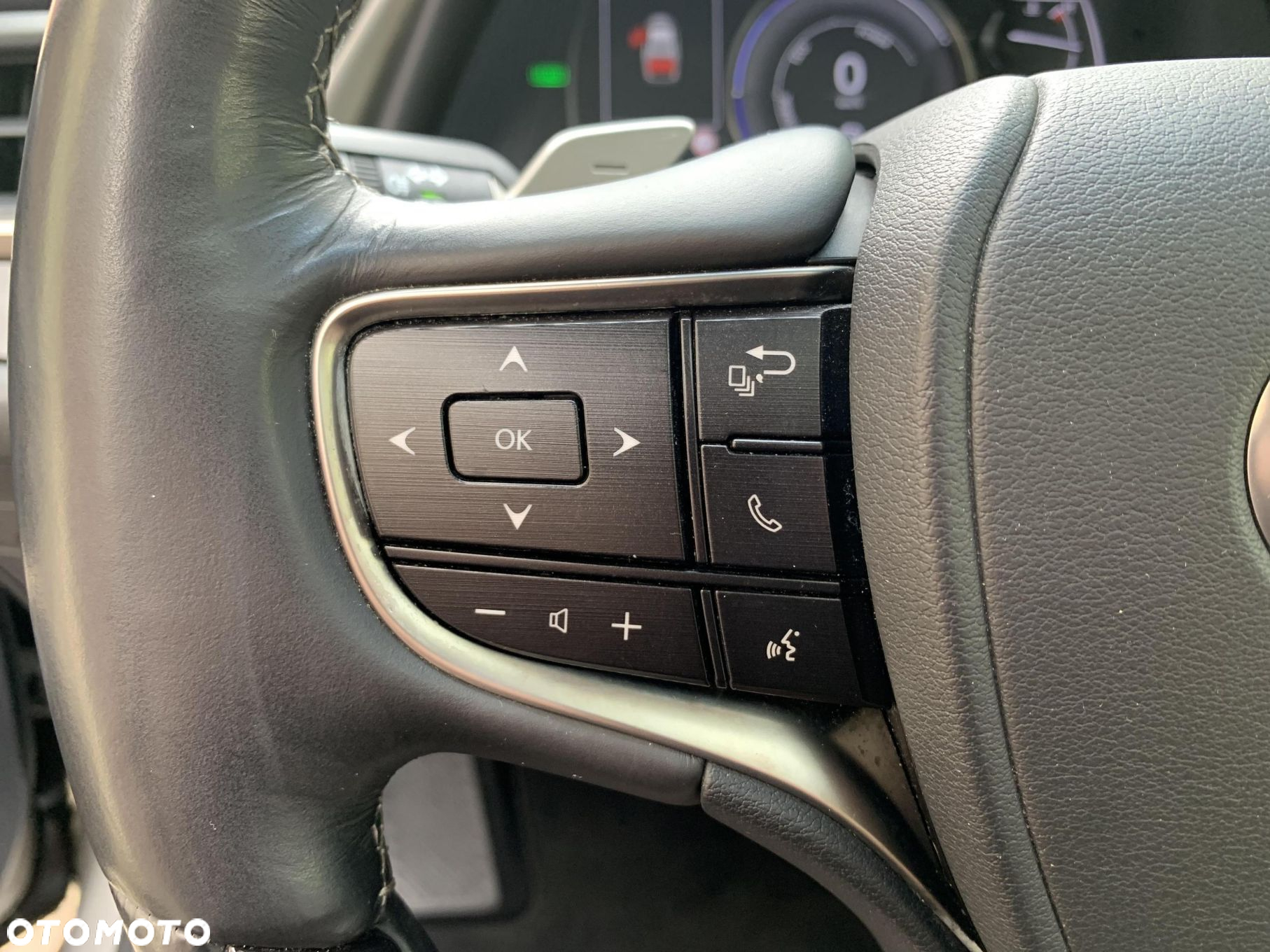 Lexus ES - 16