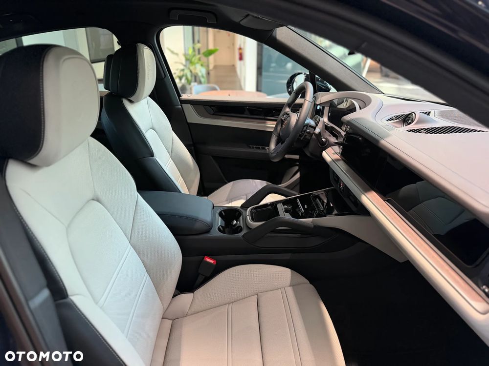 Porsche Cayenne Black Edition - 31