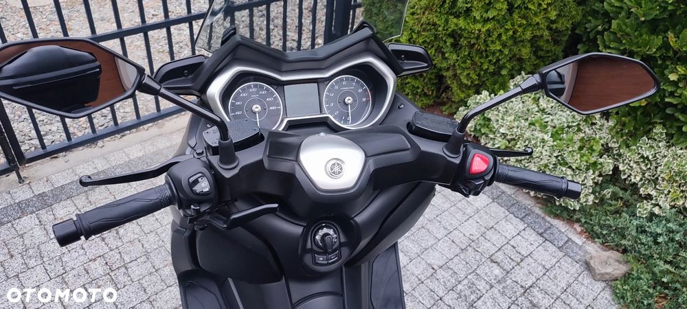 Yamaha X-max - 8