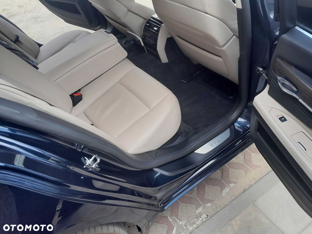 BMW Seria 7 - 5