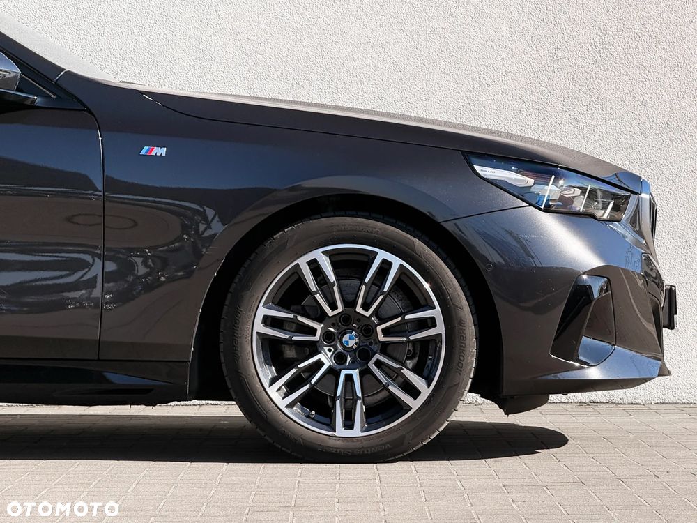 BMW Seria 5 520d - 13