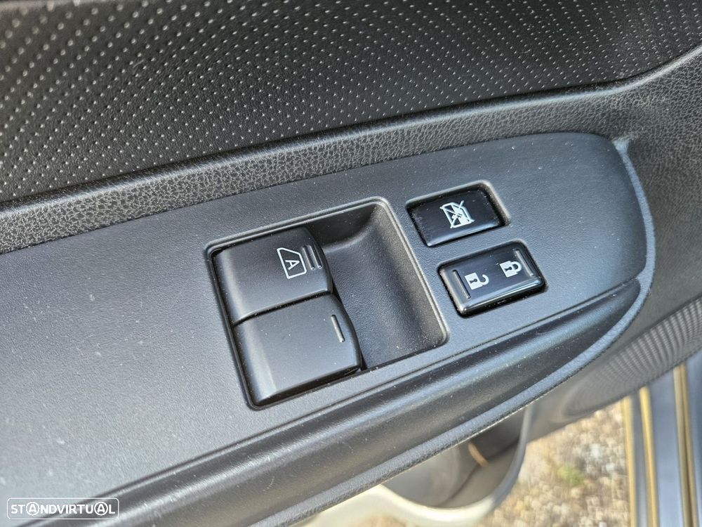 Nissan Note 1.2 Visia - 38