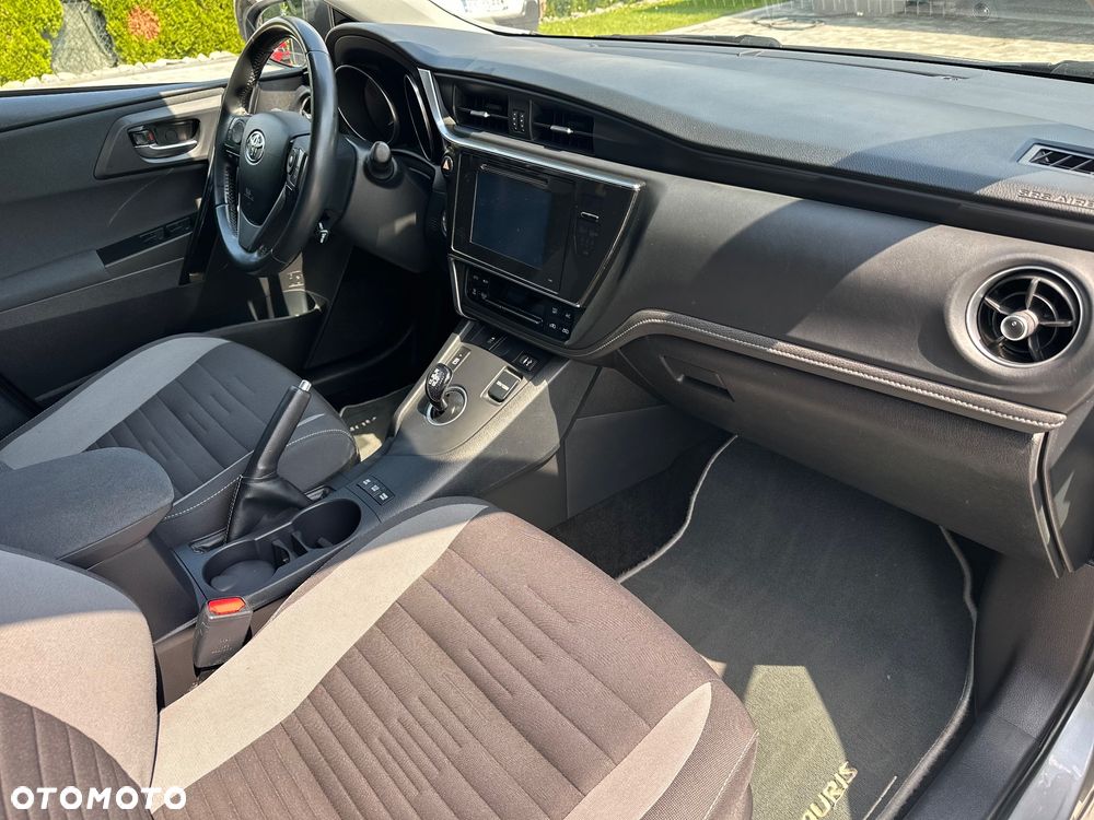Toyota Auris - 21