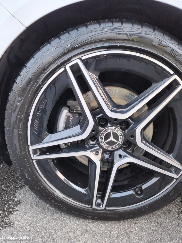 Mercedes-Benz A 200 AMG Line - 3