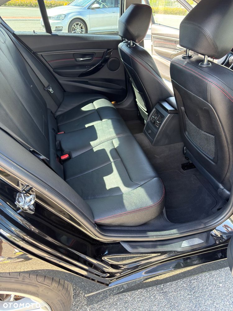 BMW Seria 3 320d - 11