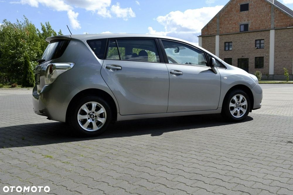 Toyota Verso 1.8 Premium - 5