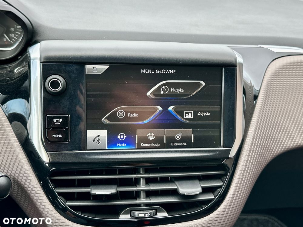 Peugeot 2008 PureTech 82 Allure - 36