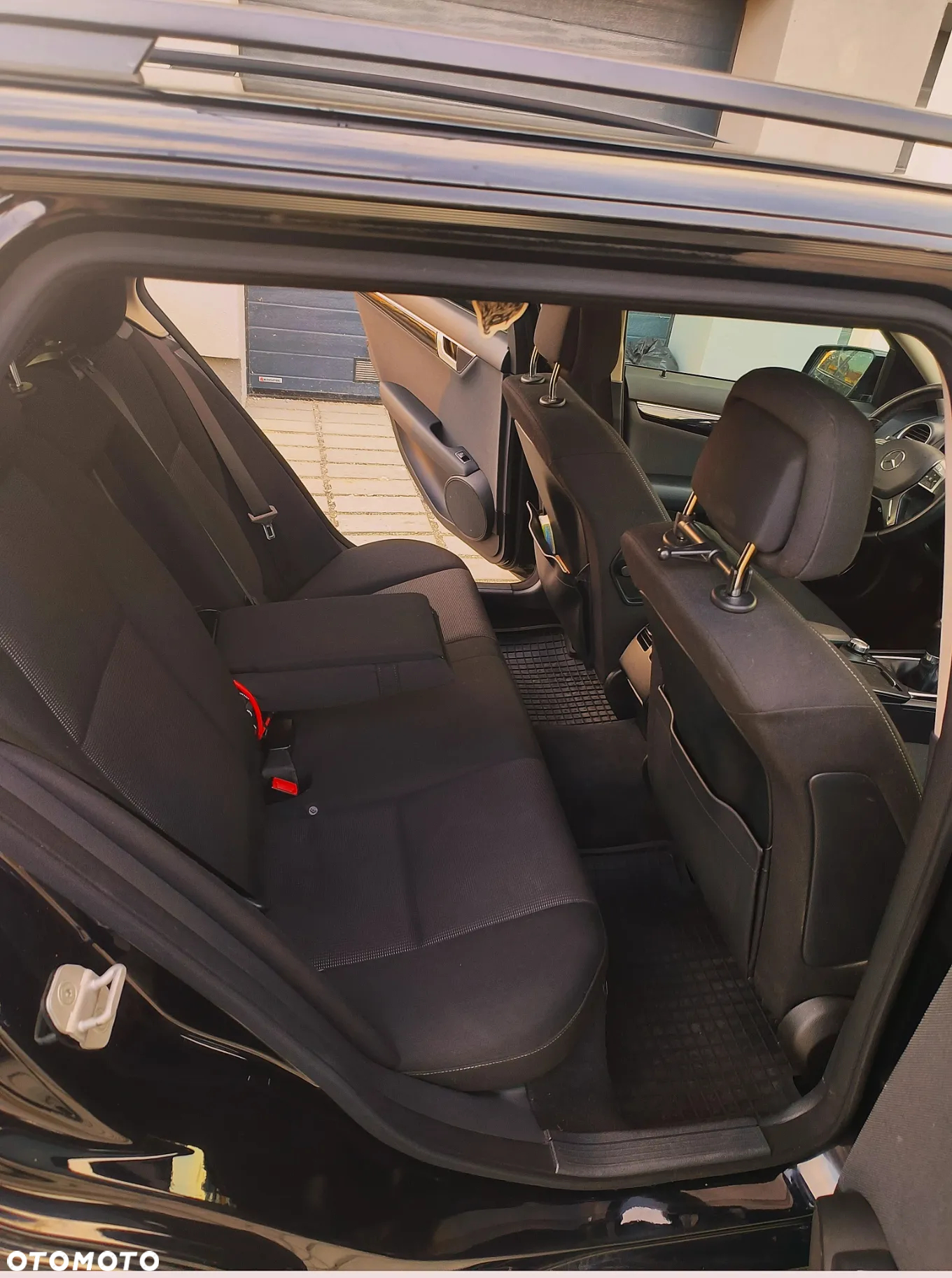 Mercedes-Benz Klasa C 180 T CDI DPF (BlueEFFICIENCY) - 3