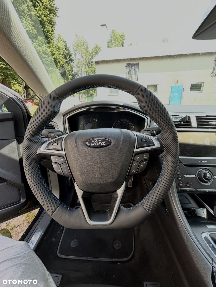 Ford Mondeo - 12