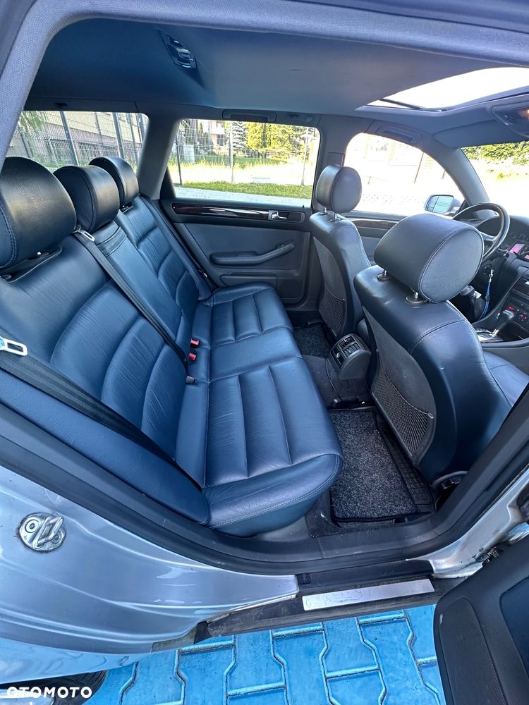 Audi A6 Avant ver-a6-avant-2-5-tdi - 12