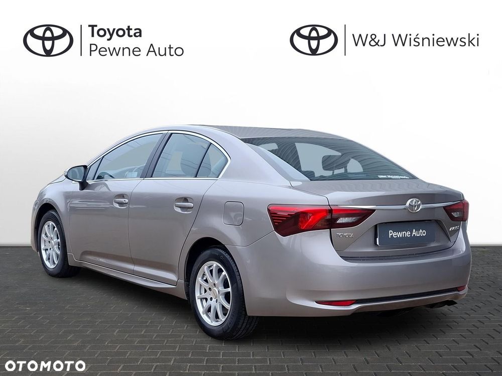 Toyota Avensis 1.6 Active - 21