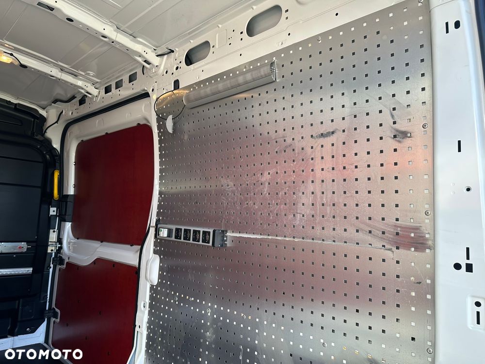 Ford Transit - 3