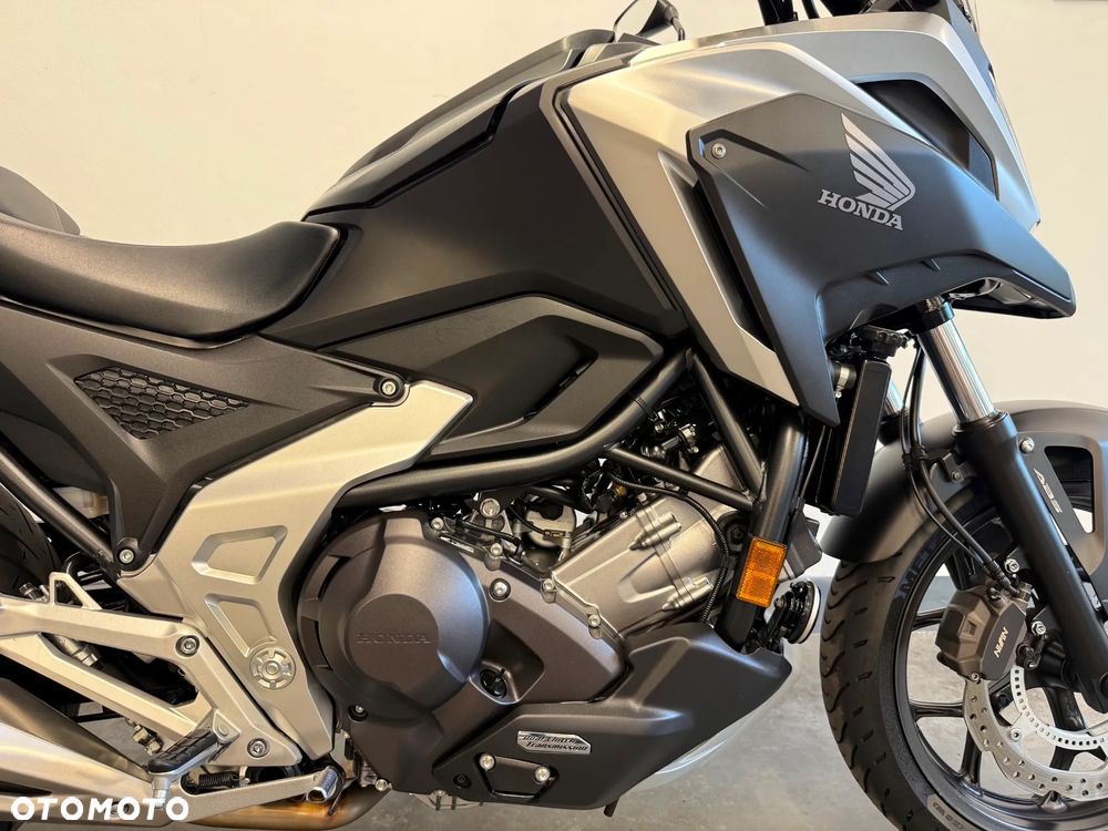 Honda NC - 12