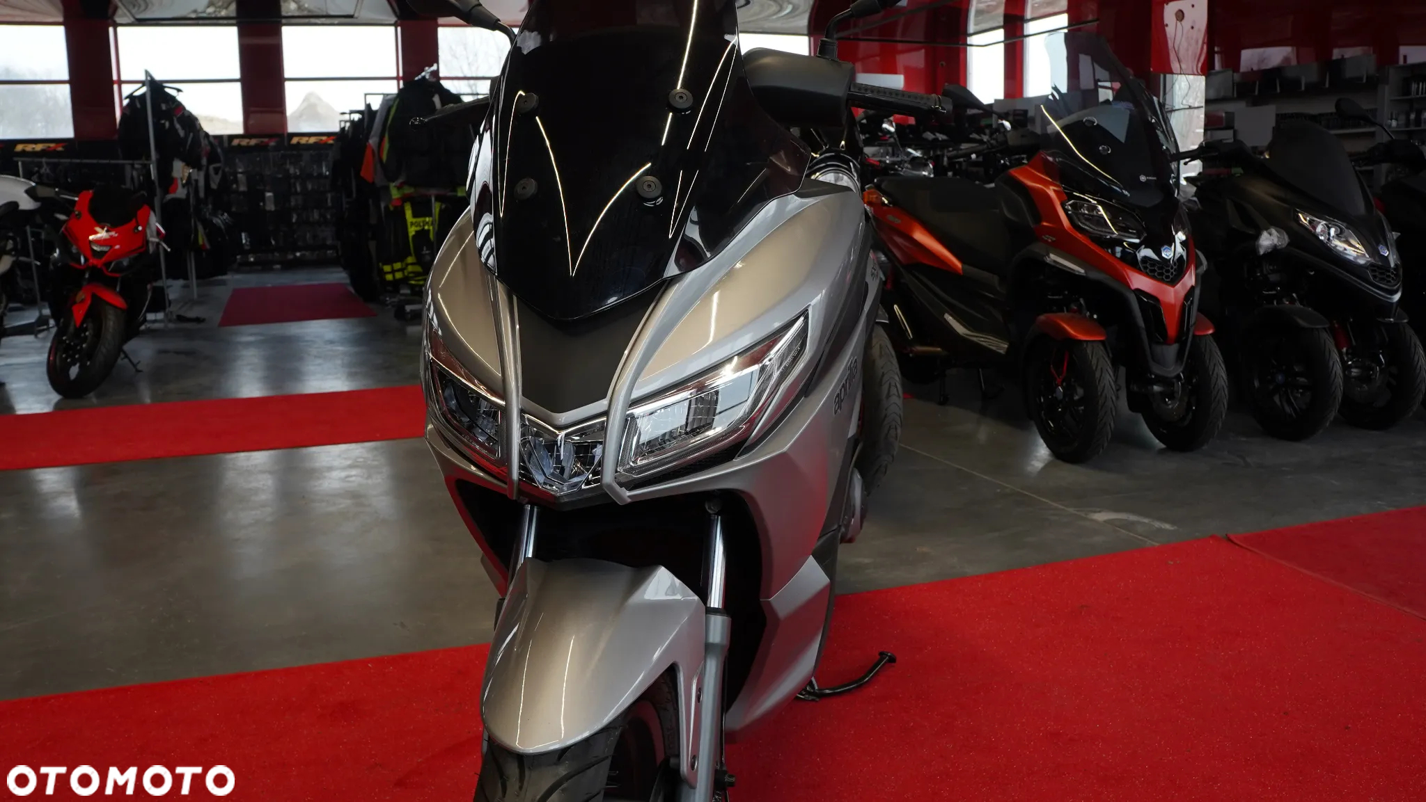 Aprilia Inny - 12