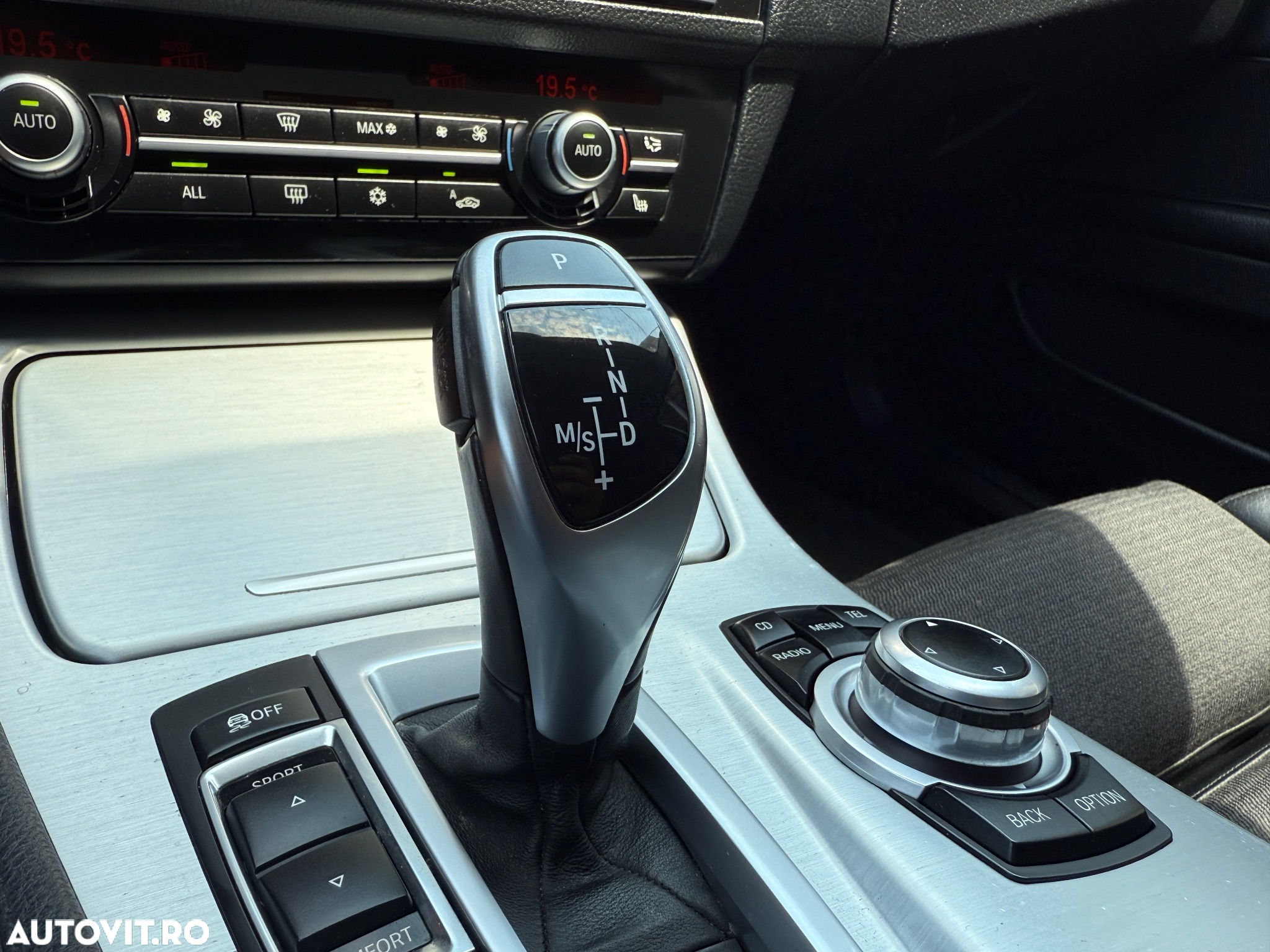 BMW Seria 5 520d xDrive - 9