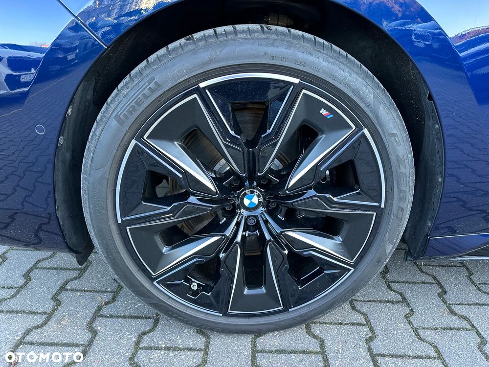 BMW i7 - 27