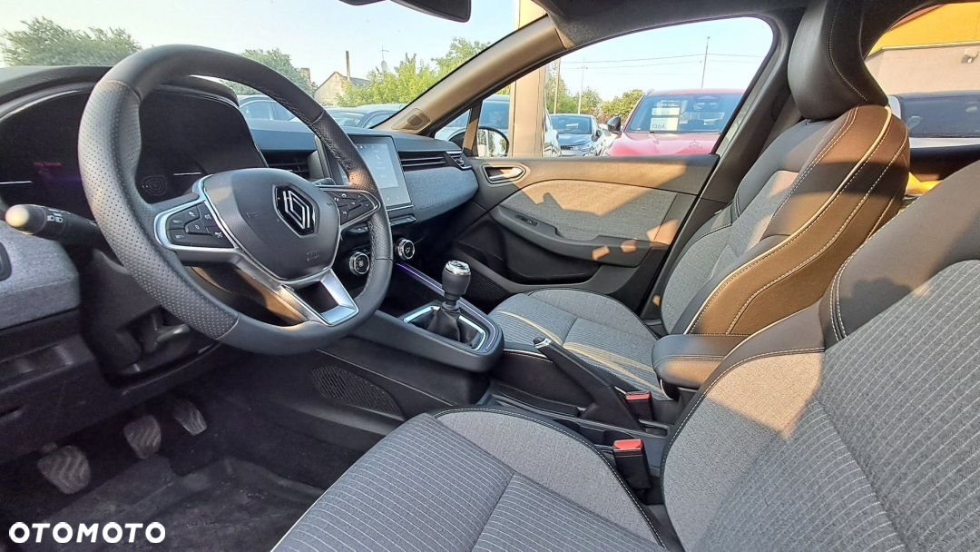 Renault Clio - 9