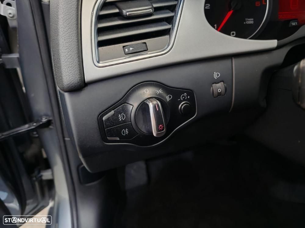 Audi A4 Avant 2.0 TDI Advance - 13