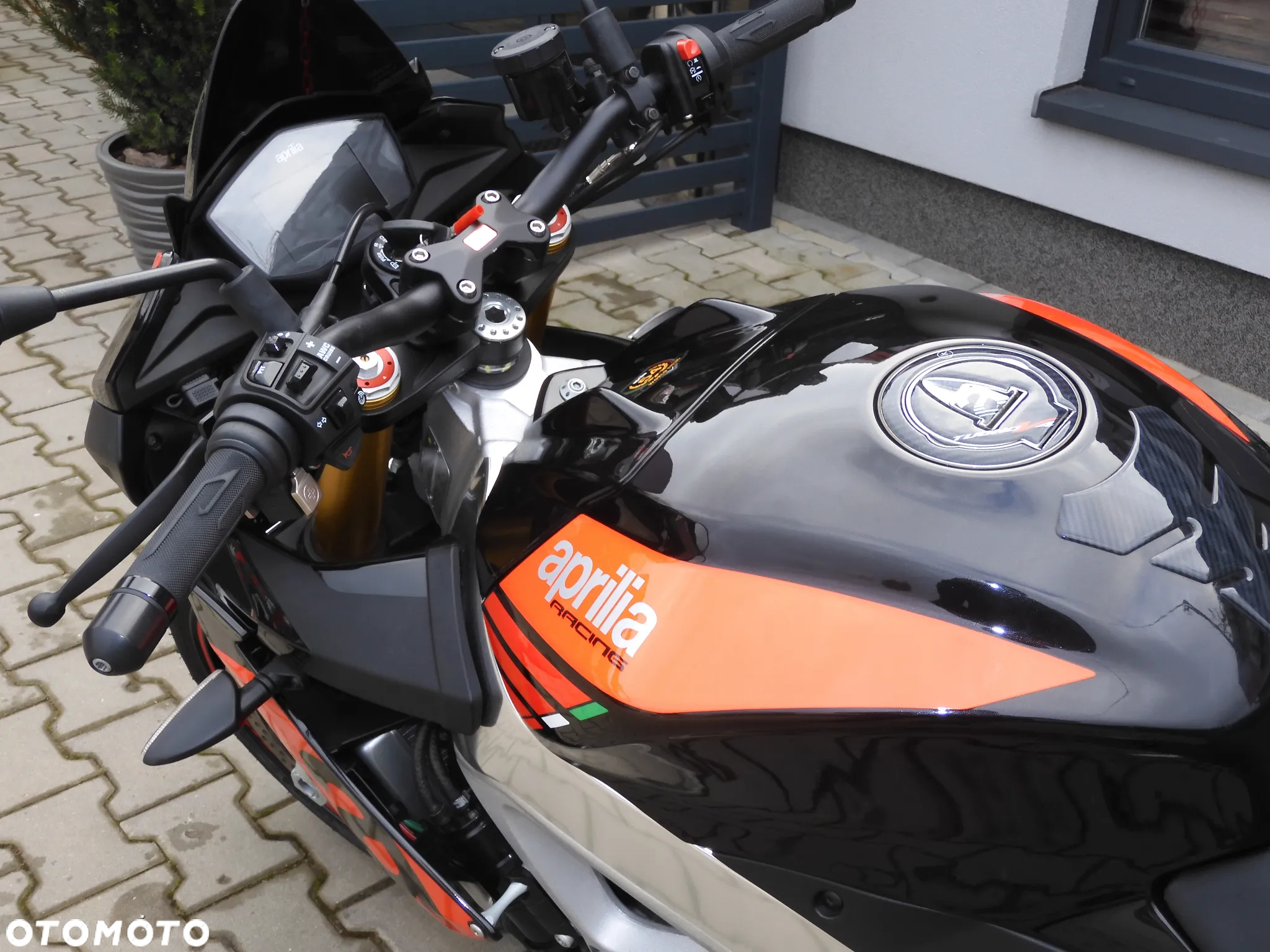 Aprilia Tuono - 21