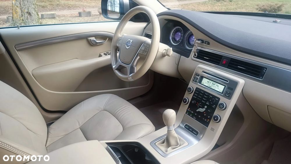 Volvo XC 70 D5 AWD Summum - 6