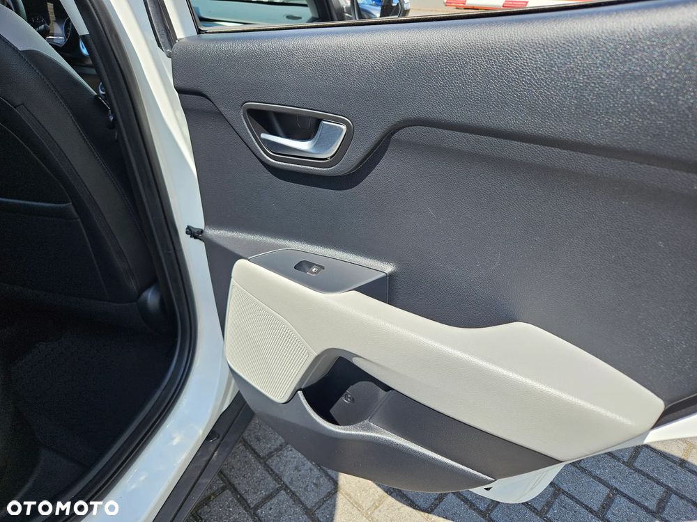 Kia Stonic 1.0 T-GDI L - 25