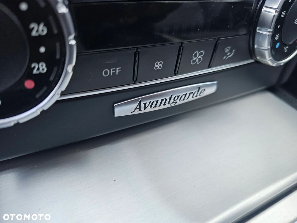 Mercedes-Benz Klasa C 180 CDI 7G-TRONIC Avantgarde Edition - 27