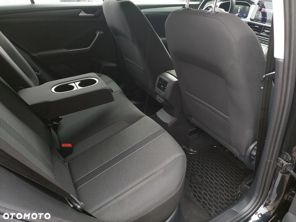 Volkswagen T-Roc 1.5 TSI Life DSG - 37