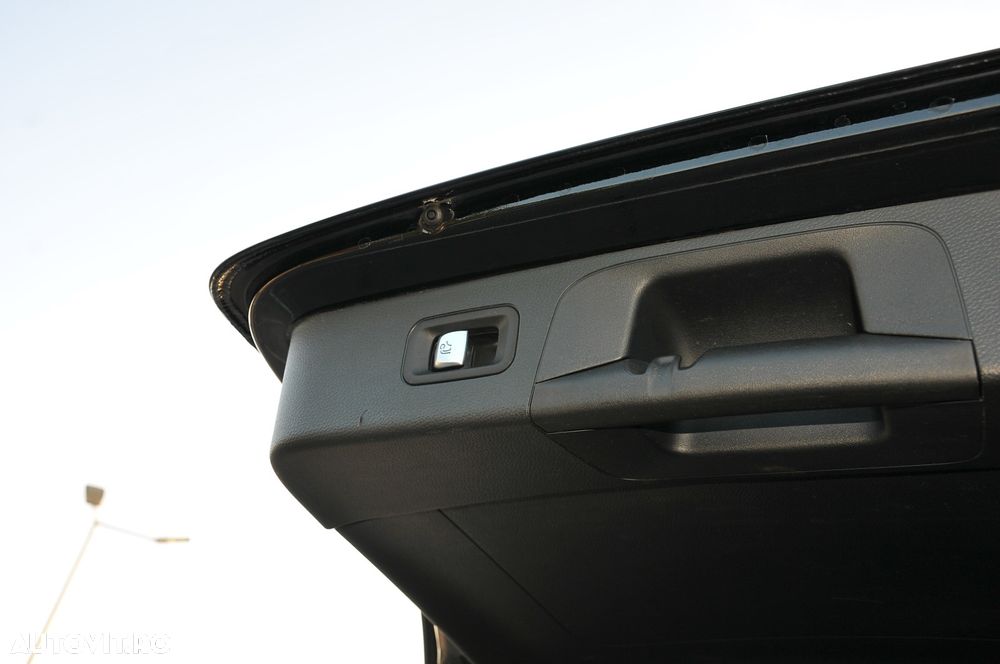 Mercedes-Benz GLC 220 d 4MATIC - 31