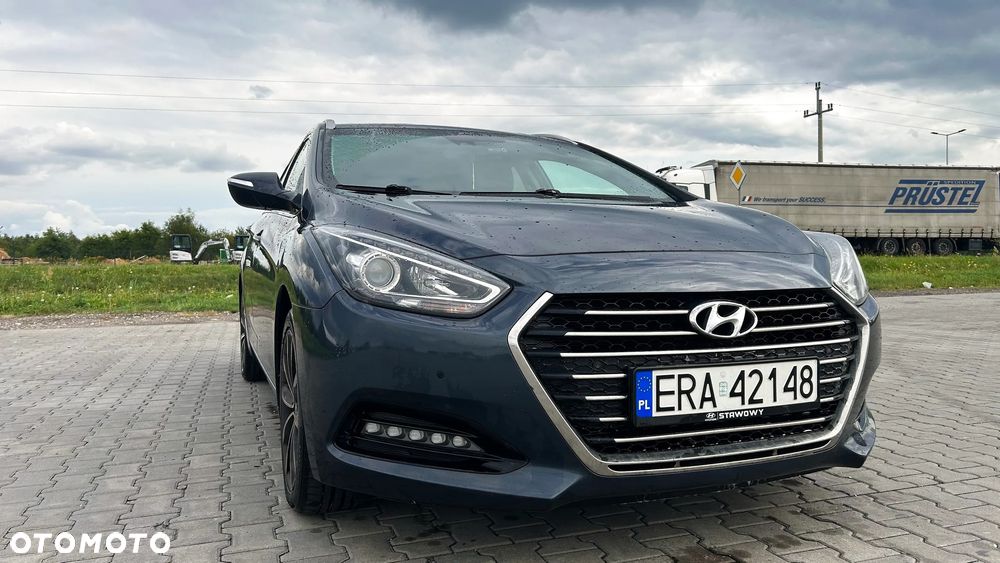 Hyundai i40 Kombi blue 1.7 CRDi DCT Premium - 3